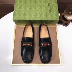 Gucci Leather Shoes